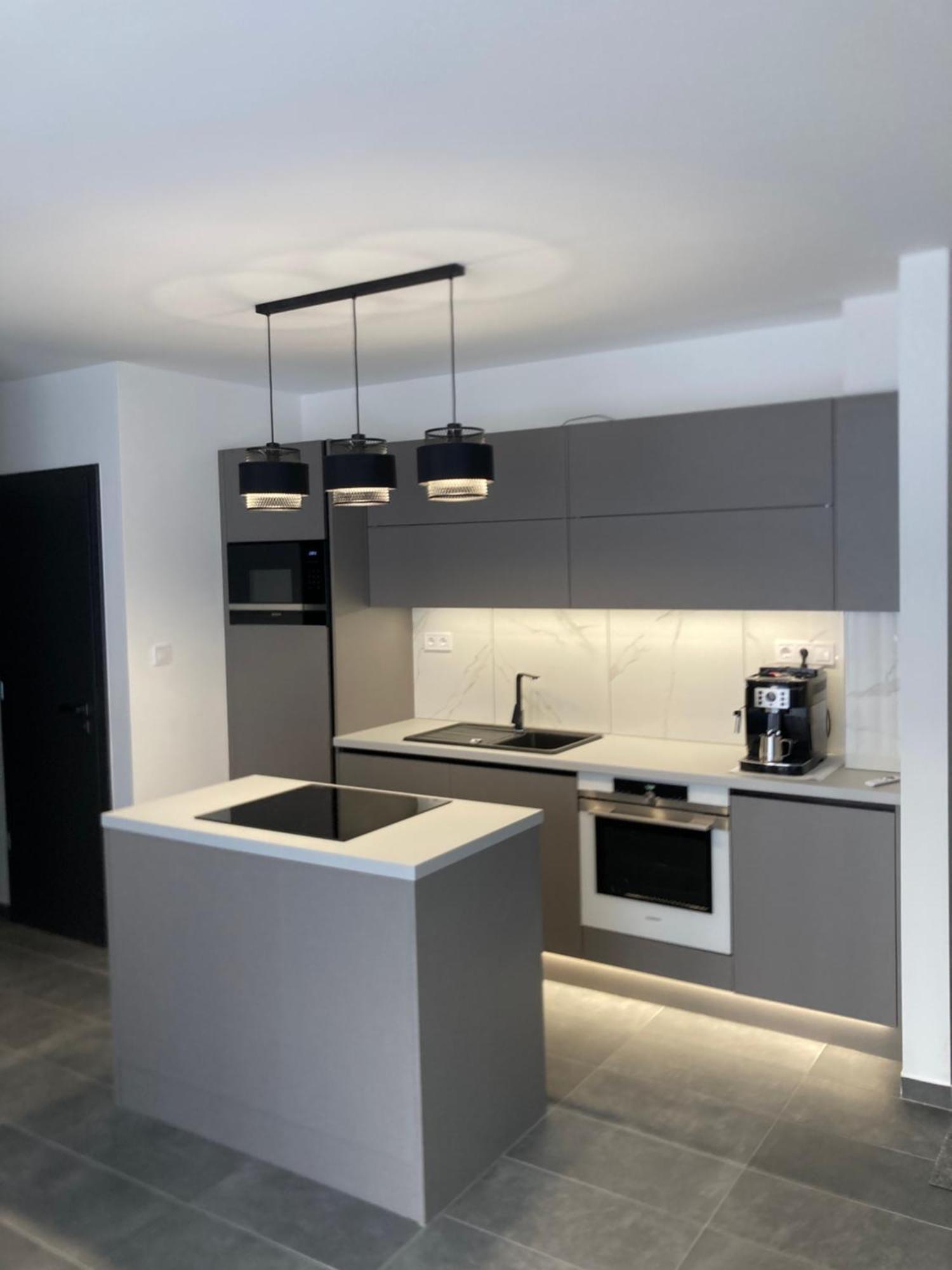 Swiss Star Apartment Mosonmagyaróvár Zewnętrze zdjęcie